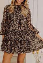 Load image into Gallery viewer, Leopard Print Shift Dress