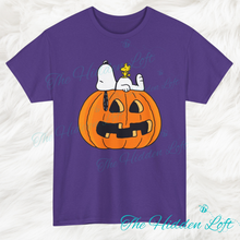 Load image into Gallery viewer, Pumpkin Snoopy T-shirt