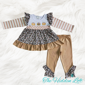 Leopard Pumpkin Outfit
