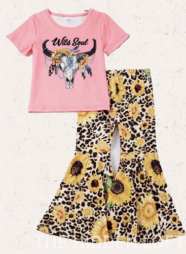 Wild Soul Pants Outfit