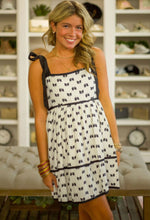Load image into Gallery viewer, Women’s Bow Dress