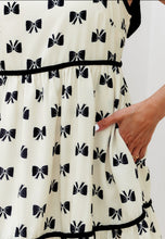 Load image into Gallery viewer, Women’s Bow Dress