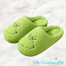 Load image into Gallery viewer, Adult Grinch Slippers