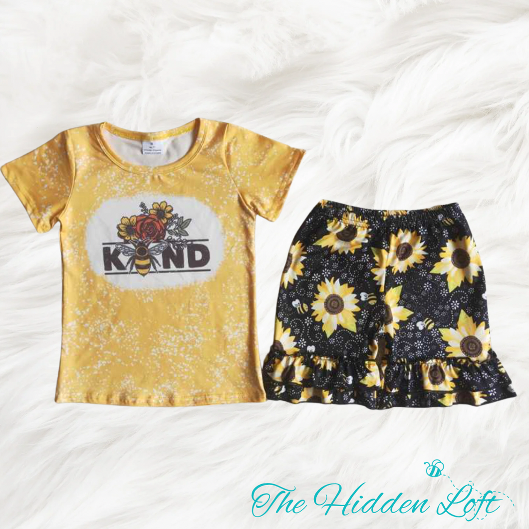 Bee Kind Shorts Outfit