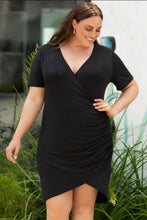 Load image into Gallery viewer, PLUS Black Short Sleeve Dress