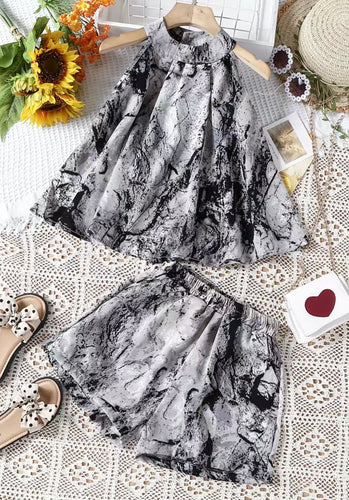Flowy Snake Skin Shorts Outfit