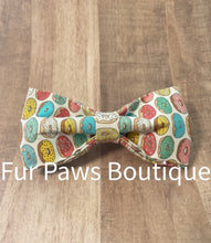 Load image into Gallery viewer, Donut Bow Tie Collar Slide