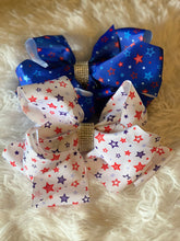 Load image into Gallery viewer, Patriotic Star HairBows