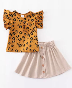 Gold Leopard Skirt Outfit