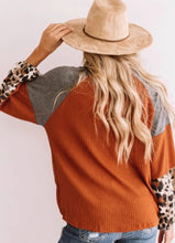 Load image into Gallery viewer, Orange Waffle Knit Leopard Bubble Sleeve Top