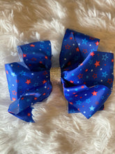 Load image into Gallery viewer, Patriotic Star HairBows